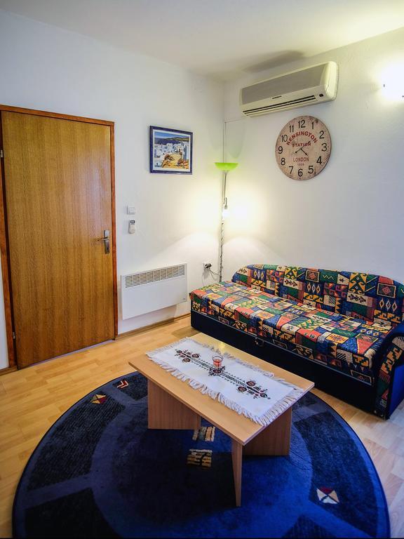 Studio Apartments Shanti Zadar Rum bild