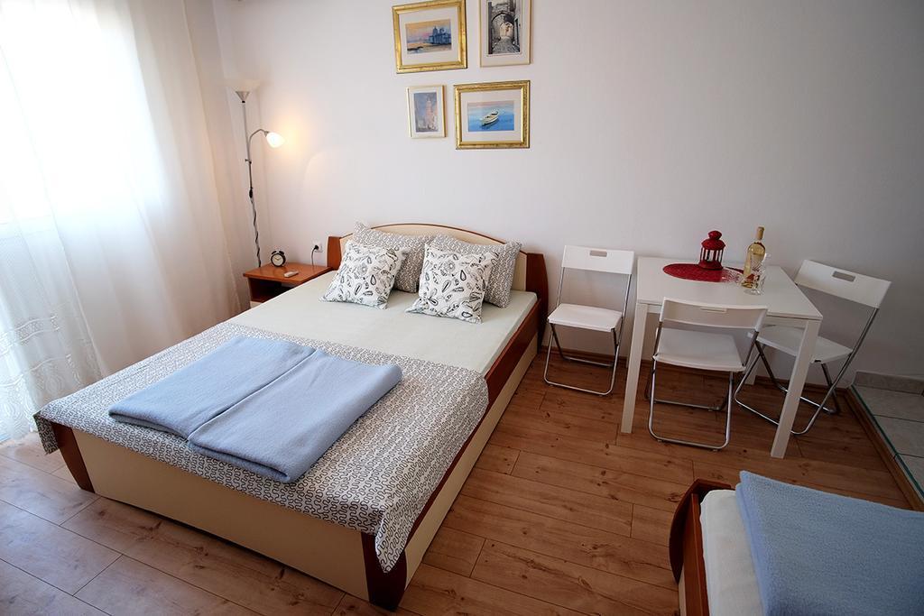 Studio Apartments Shanti Zadar Rum bild